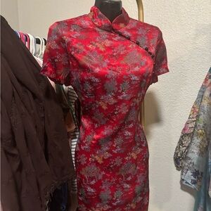 Alyn Paige Red Floral Satin Mandarin-Collar Midi Dress